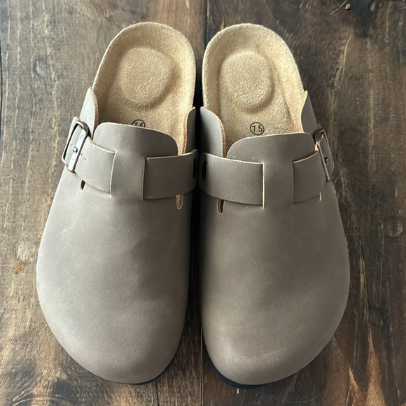 Project Cloud Suede Clogs - Picture 2 of 5